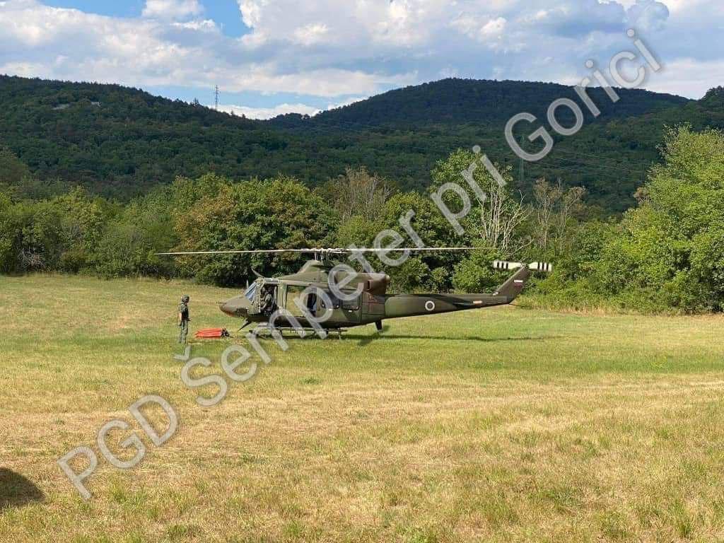 Immagine per Incendio boschivo sul Carso sloveno, fuoco sopra Merna